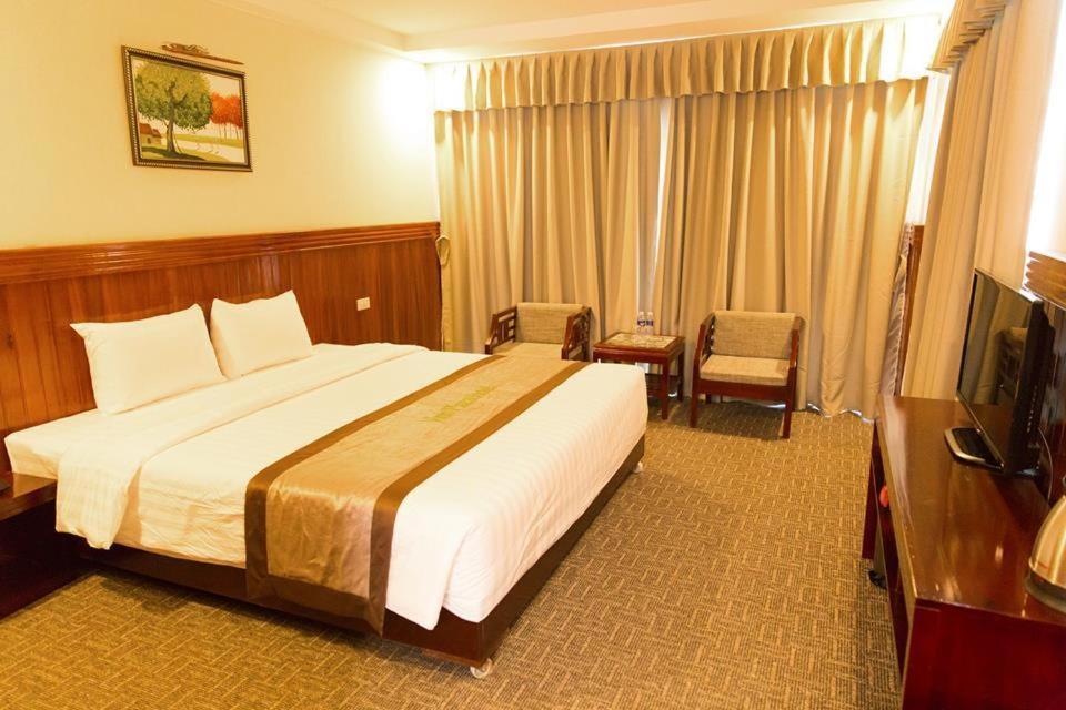 Vinh Plaza Hotel Exterior foto