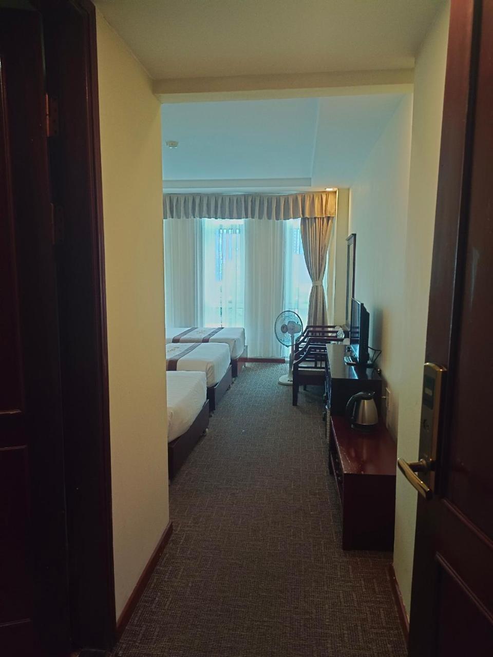 Vinh Plaza Hotel Exterior foto