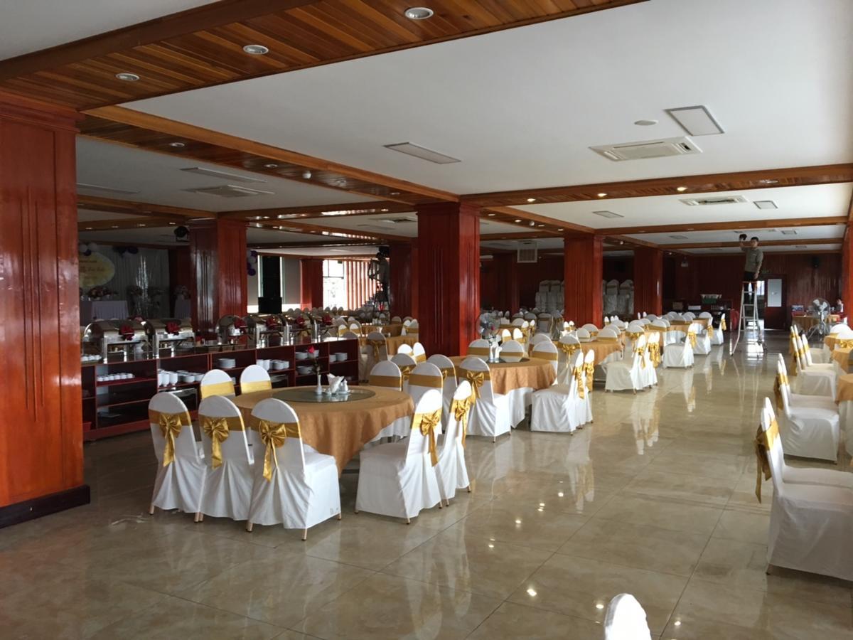 Vinh Plaza Hotel Exterior foto