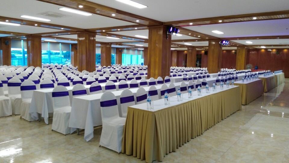 Vinh Plaza Hotel Exterior foto