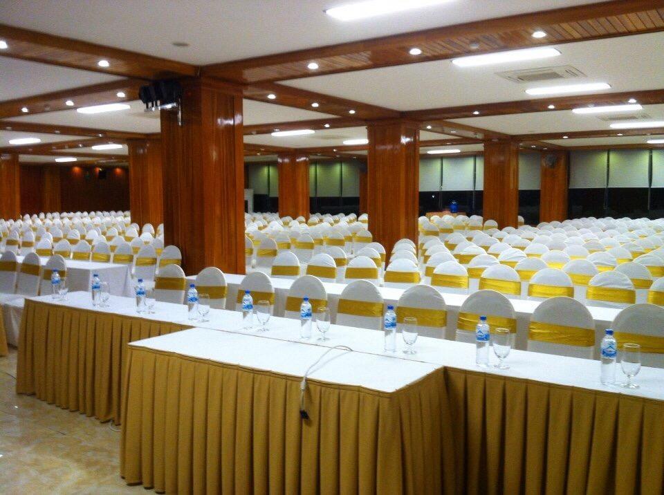 Vinh Plaza Hotel Exterior foto